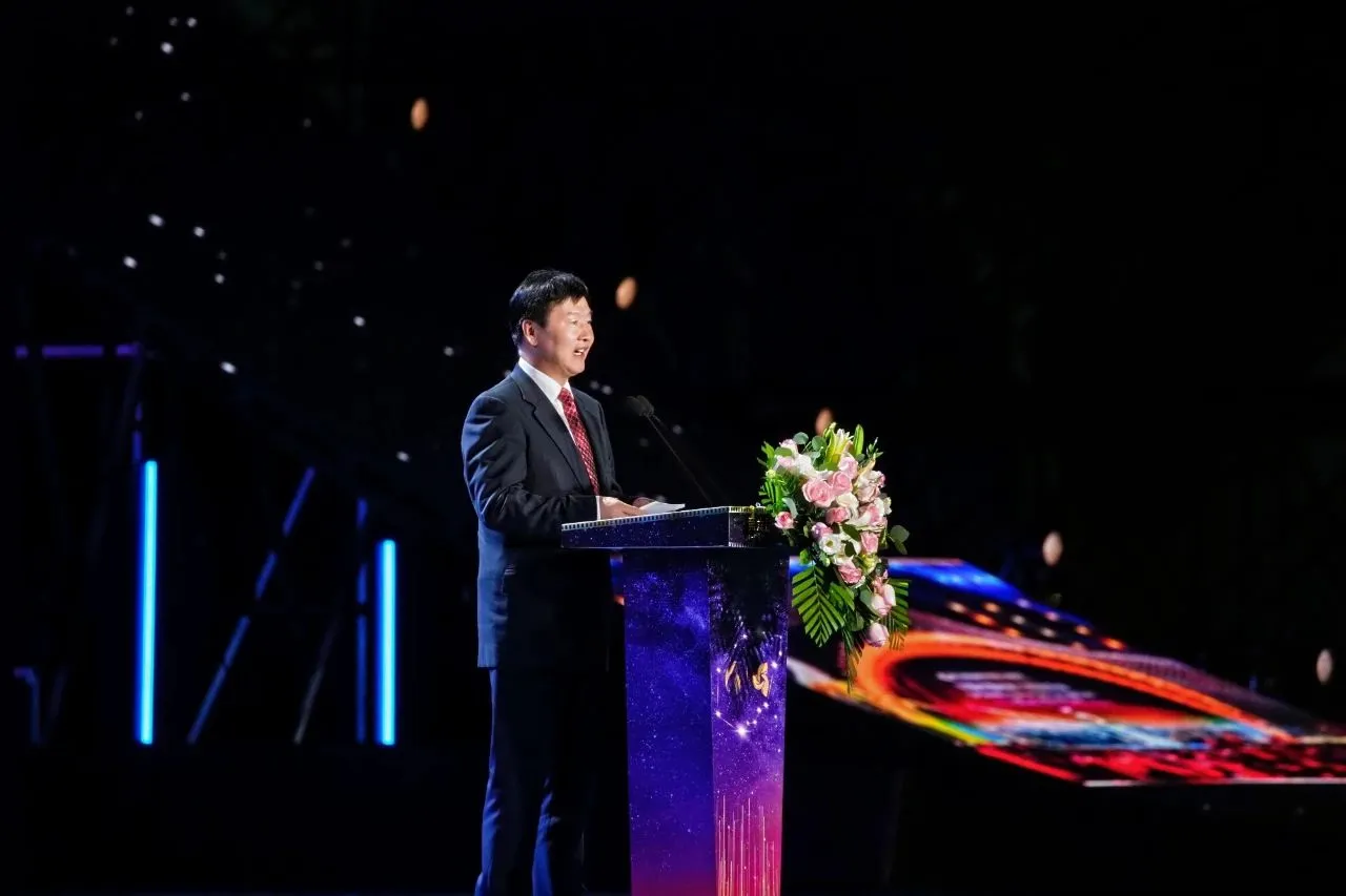 第六届海南岛国际电影节开幕式|张艺谋获“终身成就奖” 插图